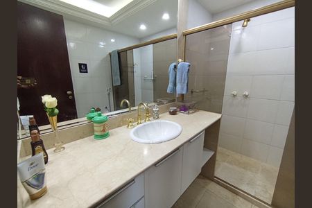 Banheiro social de apartamento à venda com 4 quartos, 304m² em Barra da Tijuca, Rio de Janeiro