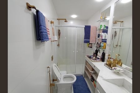 Apartamento à venda com 304m², 4 quartos e 3 vagas Apartamento à venda com 304m², 4 quartos e 3 vagasBanheiro quarto 4