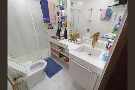 Apartamento à venda com 304m², 4 quartos e 3 vagas Apartamento à venda com 304m², 4 quartos e 3 vagasBanheiro quarto 4