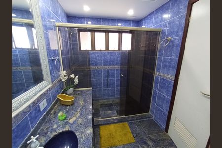 Apartamento à venda com 304m², 4 quartos e 3 vagas Apartamento à venda com 304m², 4 quartos e 3 vagasBanheiro quarto 1