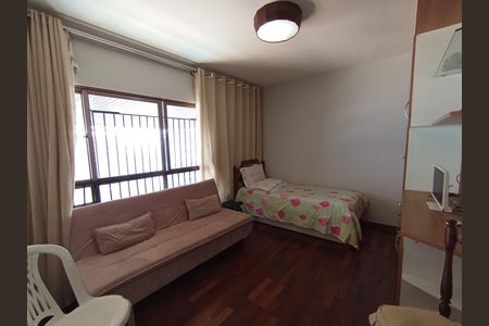 Apartamento à venda com 304m², 4 quartos e 3 vagas Apartamento à venda com 304m², 4 quartos e 3 vagasQuarto 3