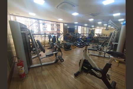 Apartamento à venda com 304m², 4 quartos e 3 vagas Apartamento à venda com 304m², 4 quartos e 3 vagasAcademia