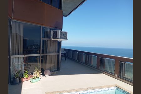 Apartamento à venda com 304m², 4 quartos e 3 vagas Apartamento à venda com 304m², 4 quartos e 3 vagasÁrea externa