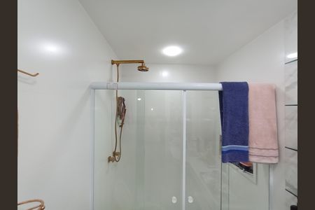 Apartamento à venda com 304m², 4 quartos e 3 vagas Apartamento à venda com 304m², 4 quartos e 3 vagasBanheiro quarto 4