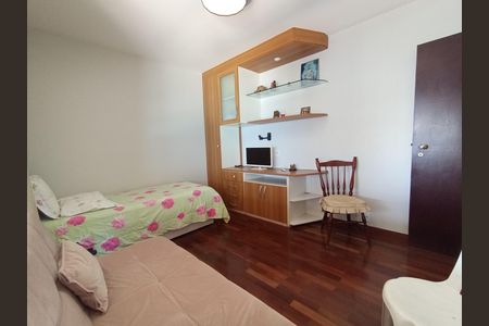 Apartamento à venda com 304m², 4 quartos e 3 vagas Apartamento à venda com 304m², 4 quartos e 3 vagasQuarto 3