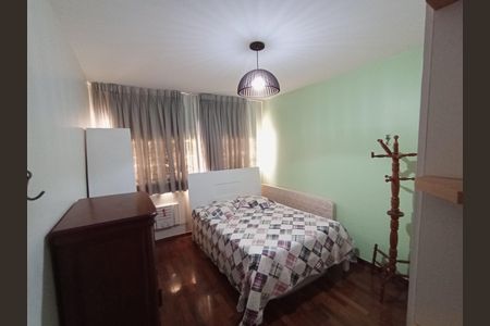 Apartamento à venda com 304m², 4 quartos e 3 vagas Apartamento à venda com 304m², 4 quartos e 3 vagasQuarto 2