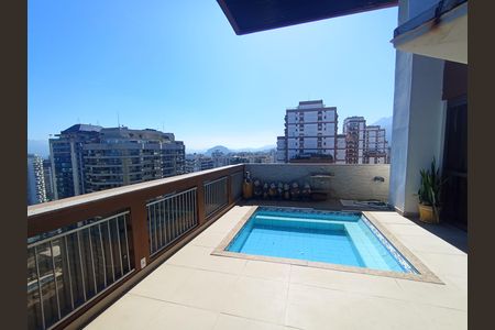 Apartamento à venda com 304m², 4 quartos e 3 vagas Apartamento à venda com 304m², 4 quartos e 3 vagasÁrea externa