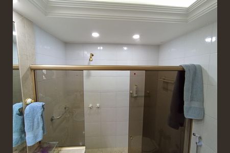 Apartamento à venda com 304m², 4 quartos e 3 vagas Apartamento à venda com 304m², 4 quartos e 3 vagasBanheiro social