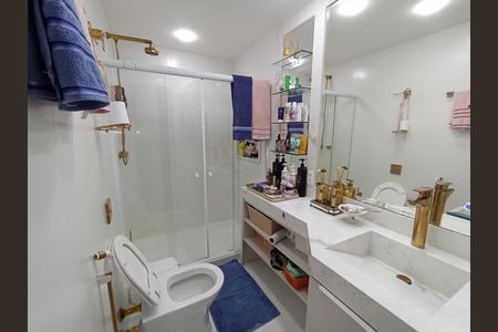Apartamento à venda com 304m², 4 quartos e 3 vagas Apartamento à venda com 304m², 4 quartos e 3 vagasBanheiro quarto 4