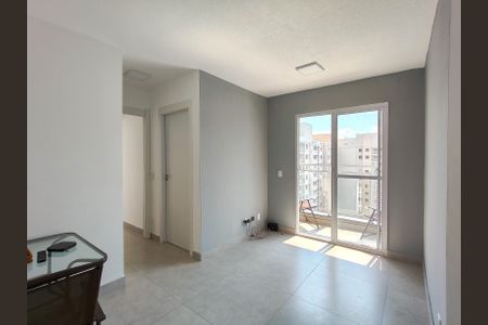 Sala de apartamento para alugar com 2 quartos, 43m² em Santo Cristo, Rio de Janeiro