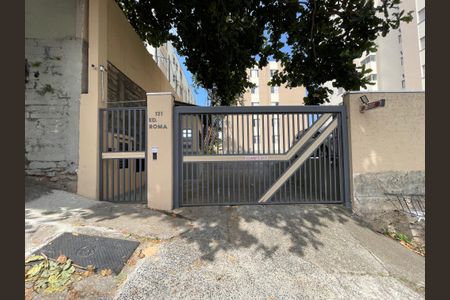 Apartamento para alugar com 65m², 2 quartos e 1 vagaFachada e portaria