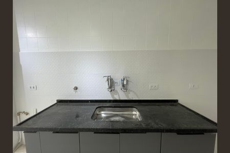 Apartamento para alugar com 65m², 2 quartos e 1 vagaCozinha e Área de Serviço