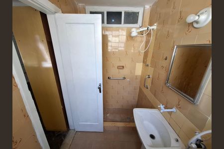 Banheiro  de apartamento para alugar com 1 quarto, 60m² em Lapa, Rio de Janeiro