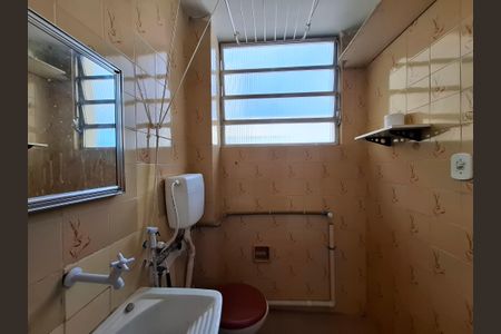 Banheiro  de apartamento para alugar com 1 quarto, 60m² em Lapa, Rio de Janeiro