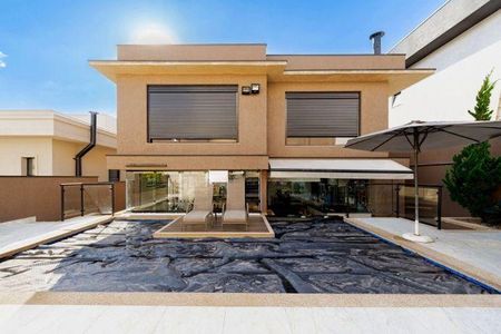 Casa à venda com 420m², 4 quartos e 6 vagas