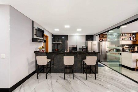 Casa à venda com 420m², 4 quartos e 6 vagas