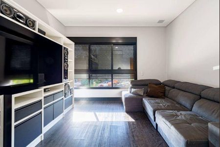 Casa à venda com 4 quartos, 420m² em Cidade Tamboré, Santana de Parnaíba