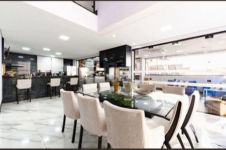 Casa à venda com 4 quartos, 420m² em Cidade Tamboré, Santana de Parnaíba