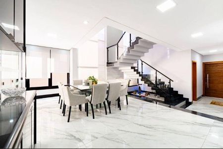 Casa à venda com 420m², 4 quartos e 6 vagas