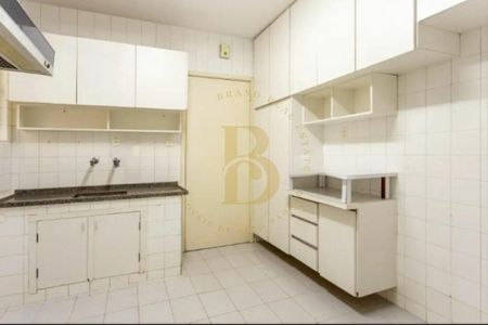 Apartamento para alugar com 3 quartos, 165m² em Cerqueira César, São Paulo