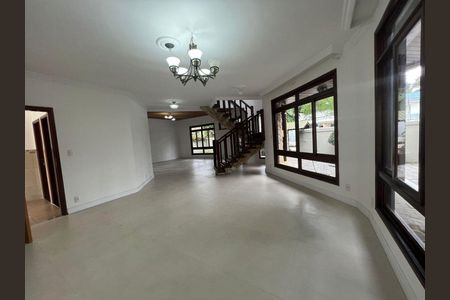 Casa à venda com 6 quartos, 460m² em Taquara, Rio de Janeiro