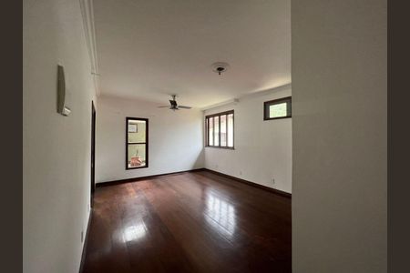 Casa à venda com 6 quartos, 460m² em Taquara, Rio de Janeiro