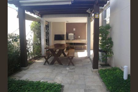 Apartamento à venda com 72m², 2 quartos e 1 vaga