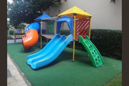Apartamento à venda com 72m², 2 quartos e 1 vaga
