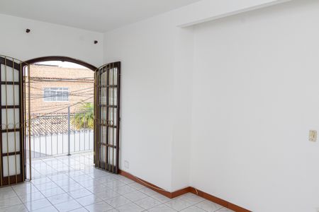Casa para alugar com 71m², 1 quarto e sem vagaSala