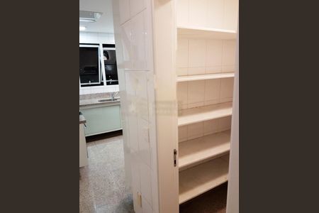 Apartamento à venda com 316m², 4 quartos e 5 vagas