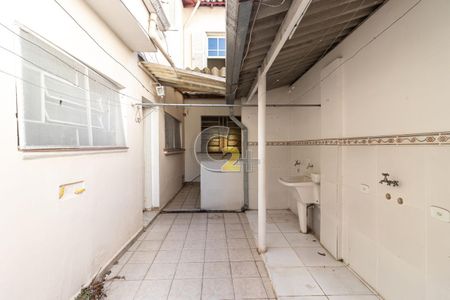 Casa para alugar com 3 quartos, 182m² em Água Branca, São Paulo