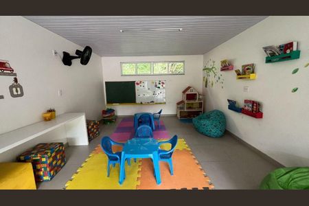 Casa à venda com 4 quartos, 320m² em Pendotiba, Niterói