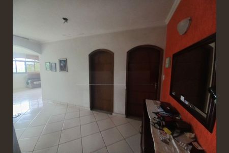 Casa à venda com 3 quartos, 1100m² em Jardim Santa Tereza, São Paulo
