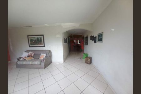 Casa à venda com 3 quartos, 1100m² em Jardim Santa Tereza, São Paulo