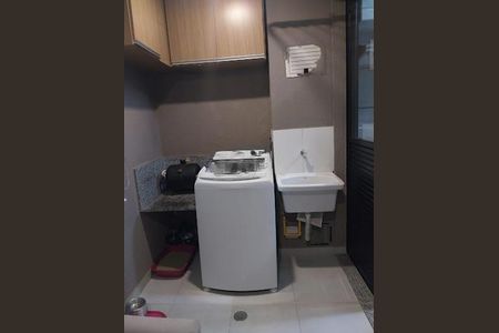 Apartamento à venda com 2 quartos, 56m² em Padroeira, Osasco