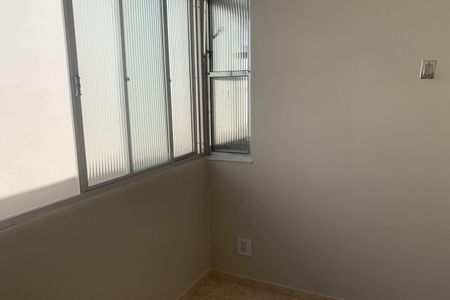 Apartamento para alugar com 80m², 2 quartos e 1 vagaSala