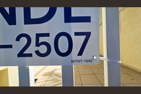 Casa à venda com 115m², 3 quartos e 2 vagasFachada - plaquinha