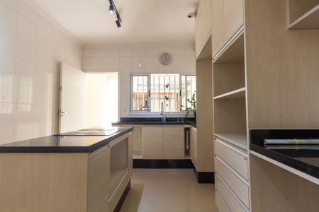 Casa à venda com 115m², 3 quartos e 2 vagasCozinha