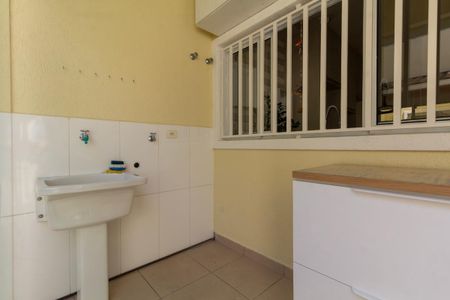 Casa à venda com 115m², 3 quartos e 2 vagasÁrea de Serviço
