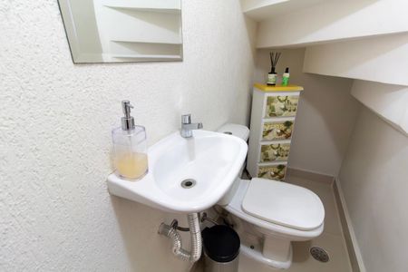 Casa à venda com 115m², 3 quartos e 2 vagasLavabo