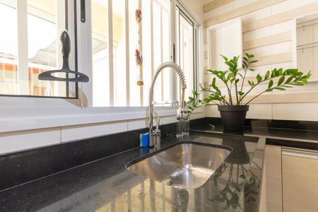 Casa à venda com 115m², 3 quartos e 2 vagasCozinha