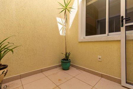 Casa à venda com 115m², 3 quartos e 2 vagasJardim de Inverno