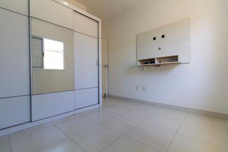 Casa à venda com 115m², 3 quartos e 2 vagasQuarto 3