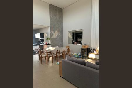 Casa à venda com 3 quartos, 243m² em Swiss Park, Campinas