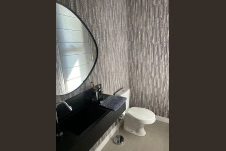 Casa à venda com 243m², 3 quartos e 4 vagas