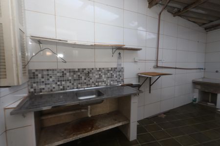 Casa à venda com 308m², 2 quartos e 3 vagasLavanderia
