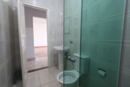 Casa à venda com 308m², 2 quartos e 3 vagasBanheiro