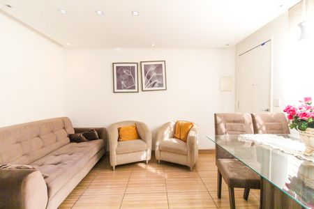 Sala de apartamento para alugar com 2 quartos, 42m² em Itaim Paulista, São Paulo