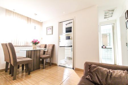 Apartamento para alugar com 42m², 2 quartos e 1 vagaSala