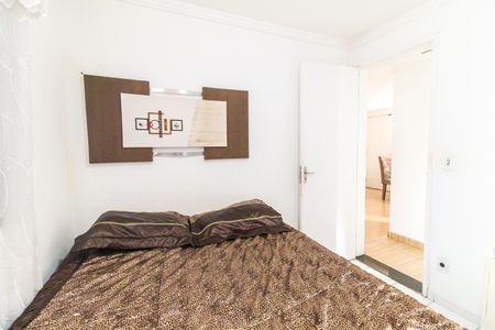 Quarto 1 de apartamento para alugar com 2 quartos, 42m² em Itaim Paulista, São Paulo